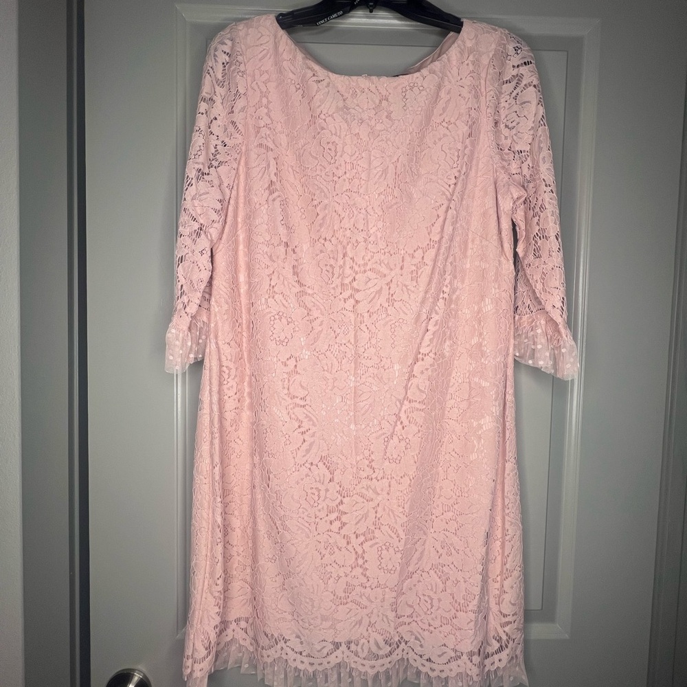 Vince Camuto Blush Lace Quarter Sleeve Dress